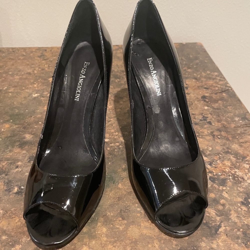 Enzo Angiolini black patent leather classic heels